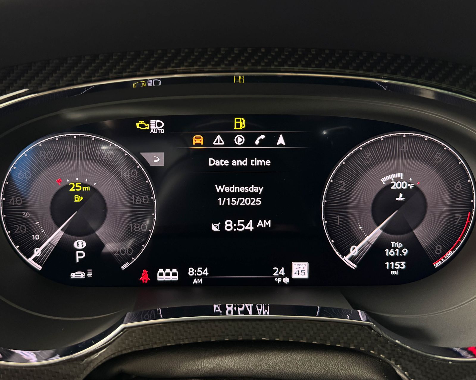 2023 Bentley Bentayga V8 photo 17