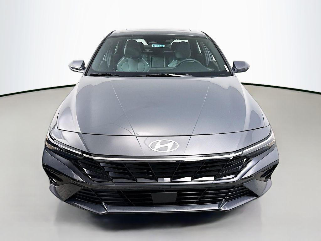 2025 Hyundai Elantra Hybrid Limited photo 2