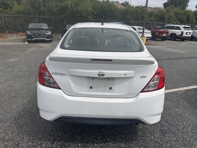 2018 Nissan Versa 1.6 SV photo 8