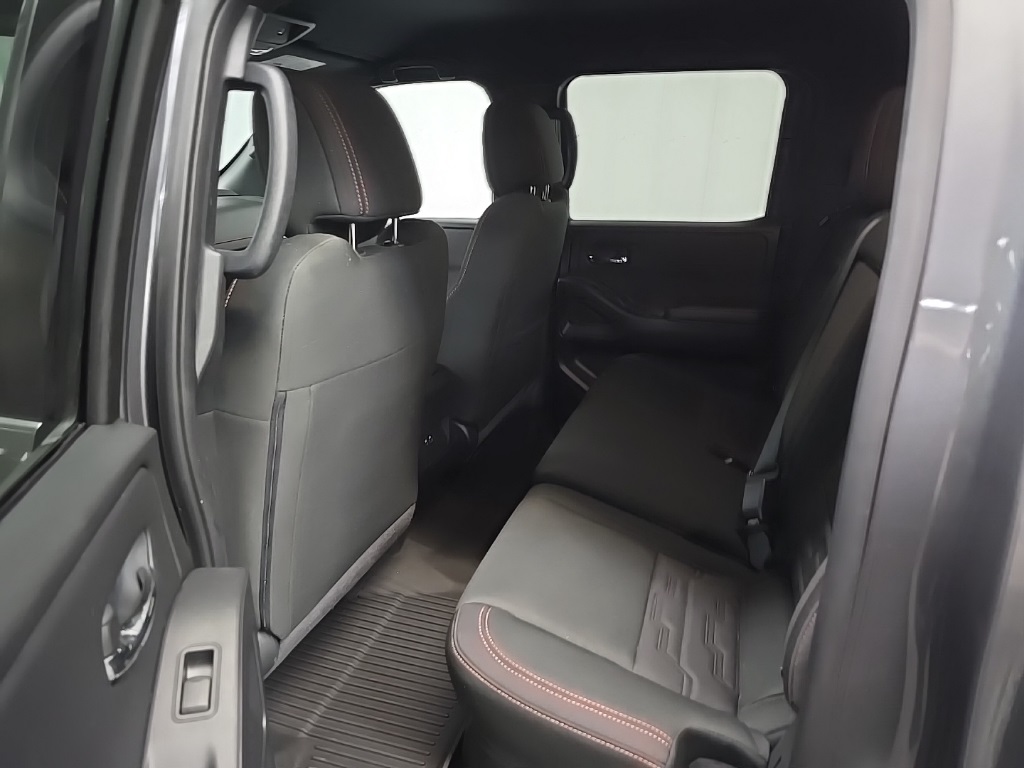 2023 Nissan Frontier PRO-4X photo 30