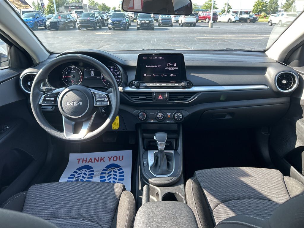 2023 Kia Forte LXS photo 19