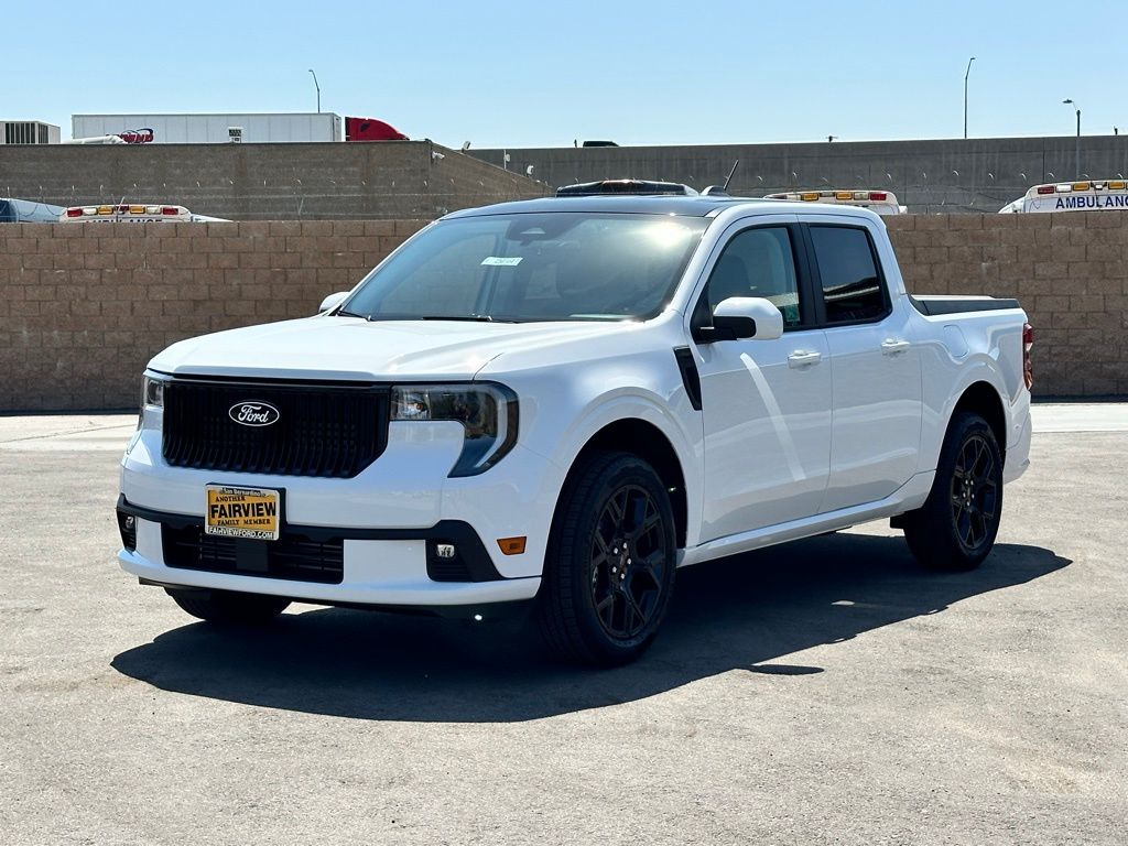 2025 Ford Maverick Lobo Standard