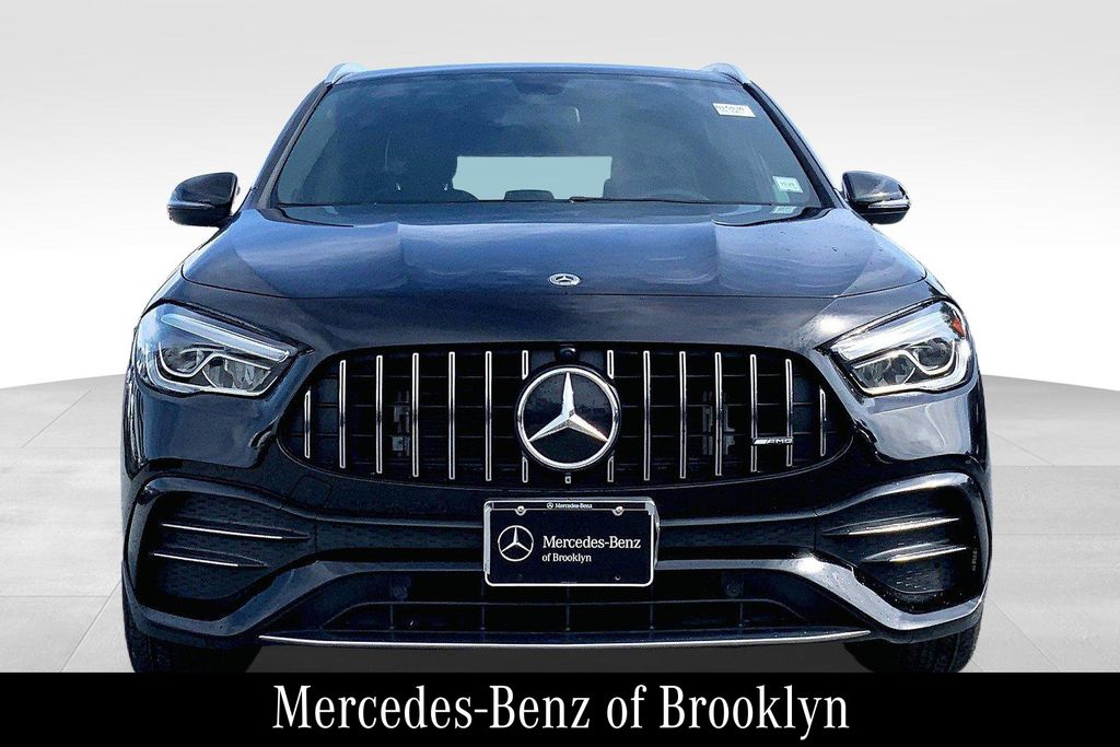 2021 Mercedes Benz GLA 35 AMG photo 3