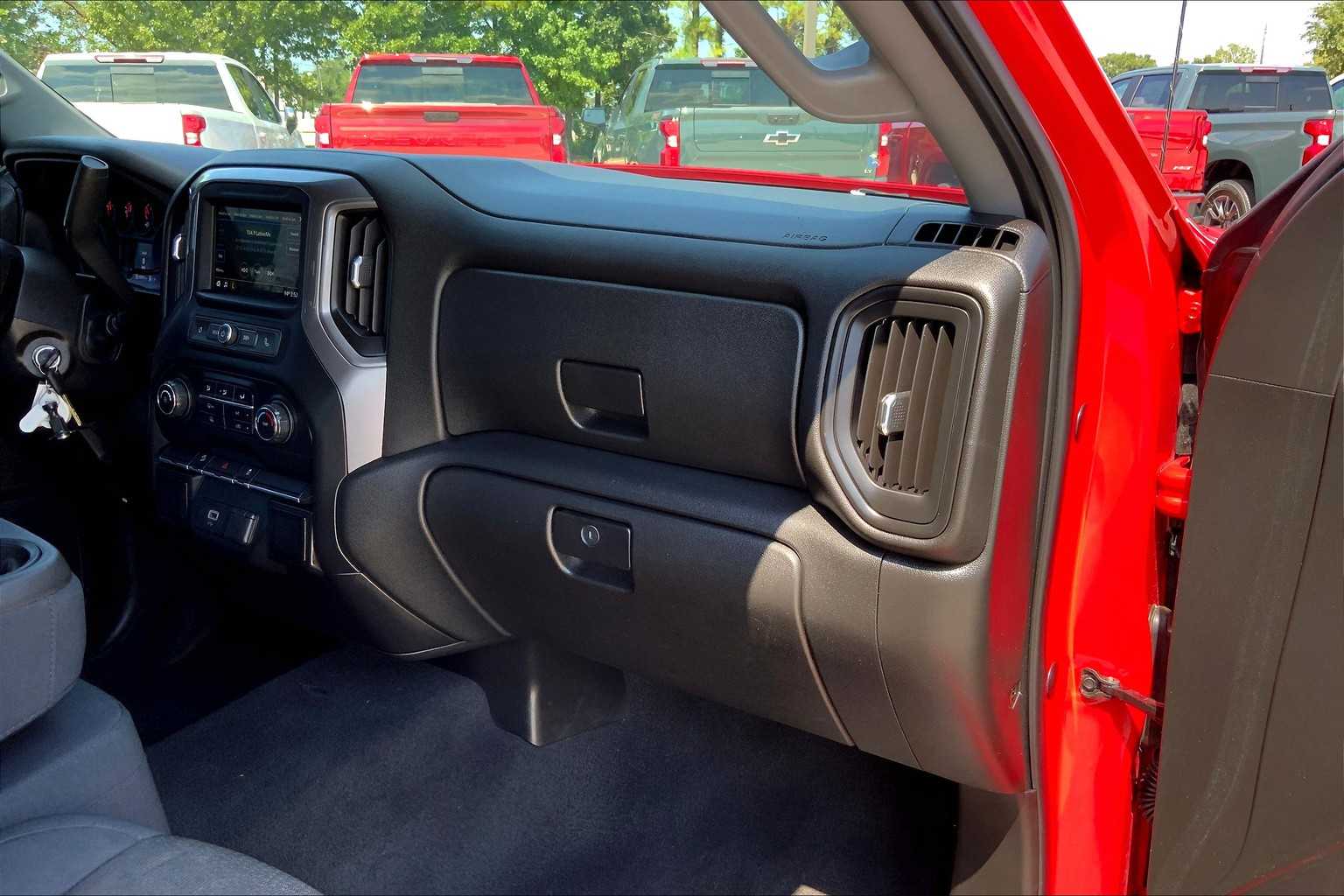 2019 Chevrolet Silverado 1500 Custom Trail Boss photo 17