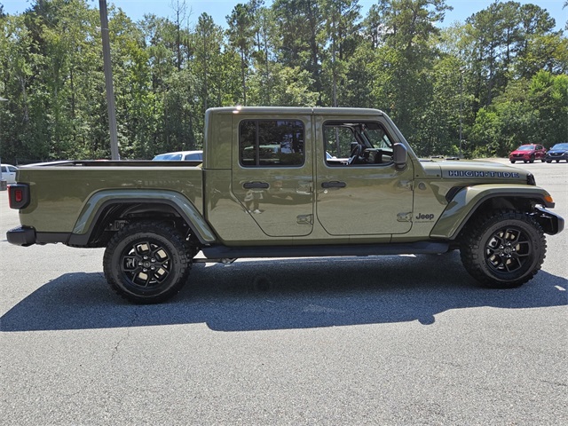 2025 Jeep Gladiator Sport photo 13