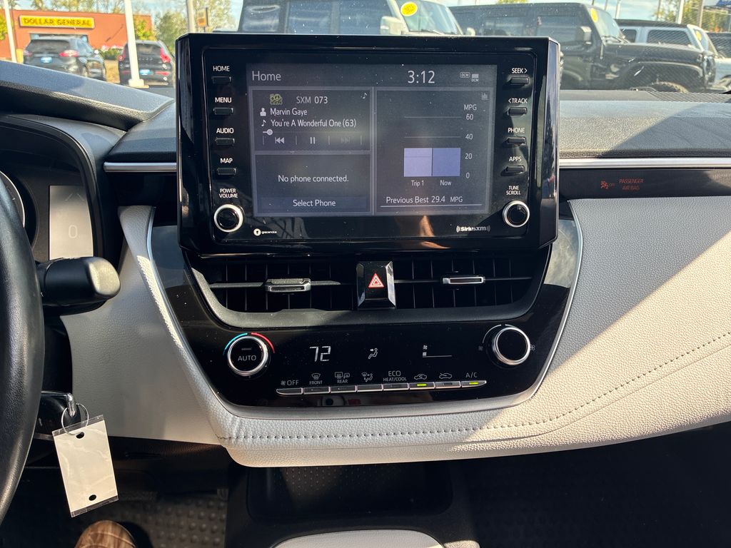 2022 Toyota Corolla SE photo 11