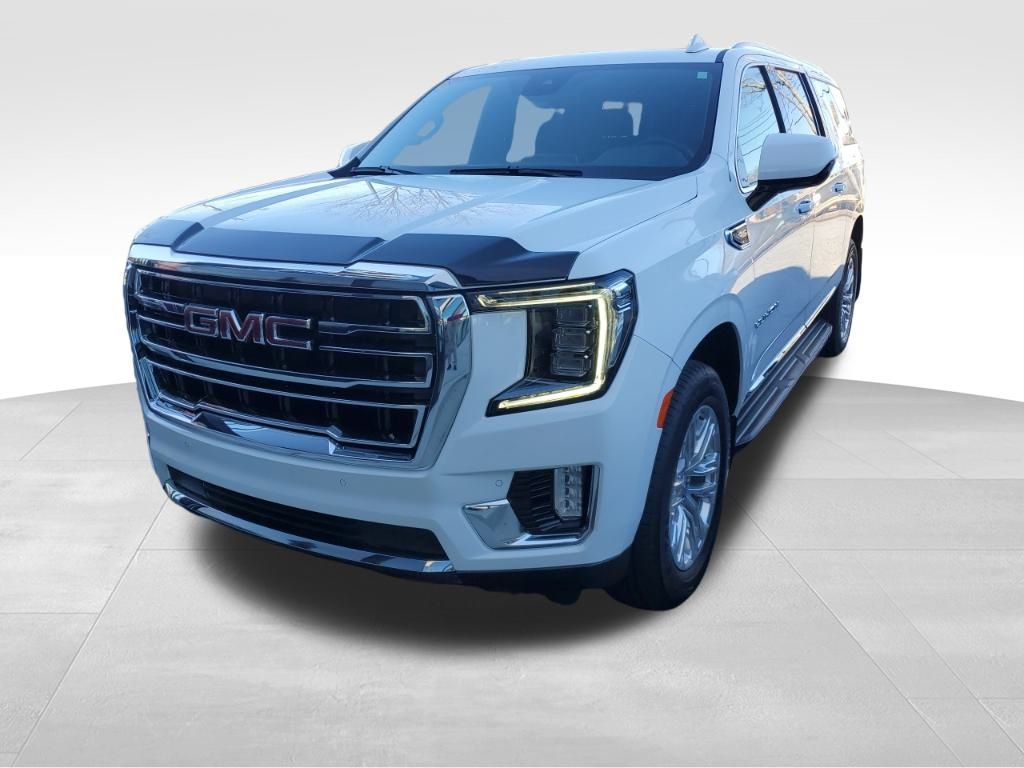 2024 GMC Yukon XL SLT's photo