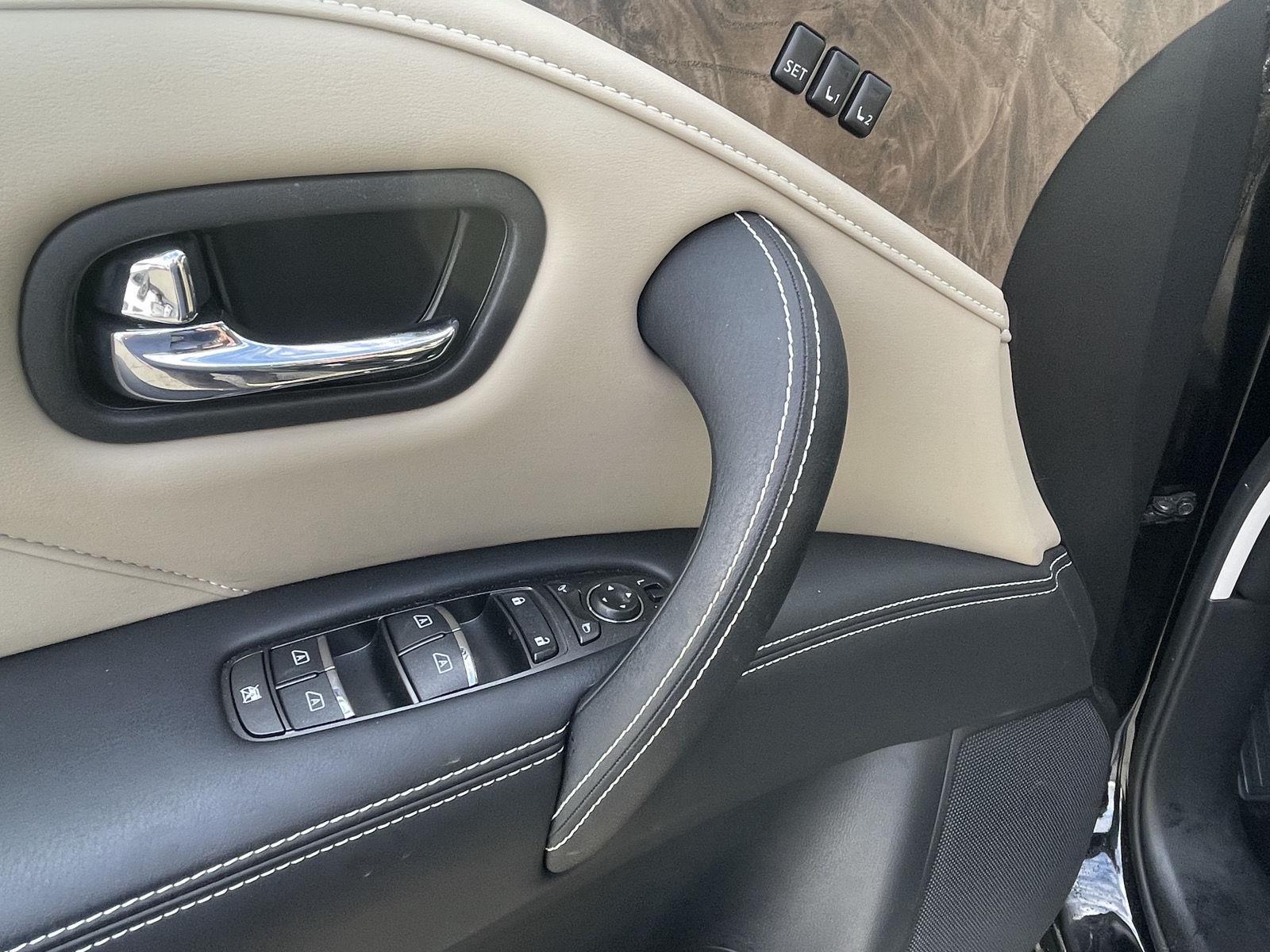 2023 Infiniti QX80 Premium Select photo 4