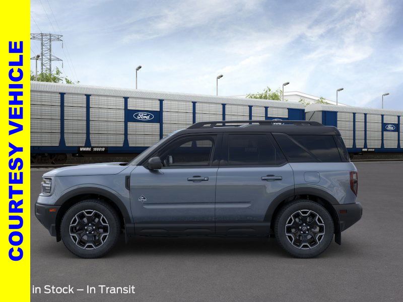 2025 Ford Bronco Sport Outer Banks photo 2