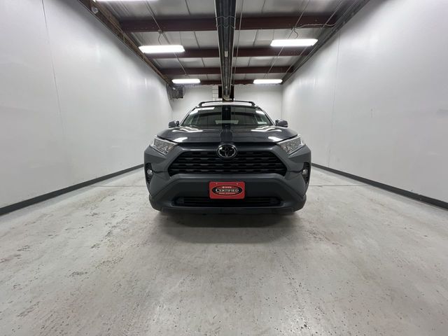 2021 Toyota RAV4 XLE photo 3