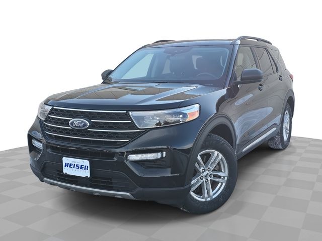 2022 Ford Explorer XLT's photo