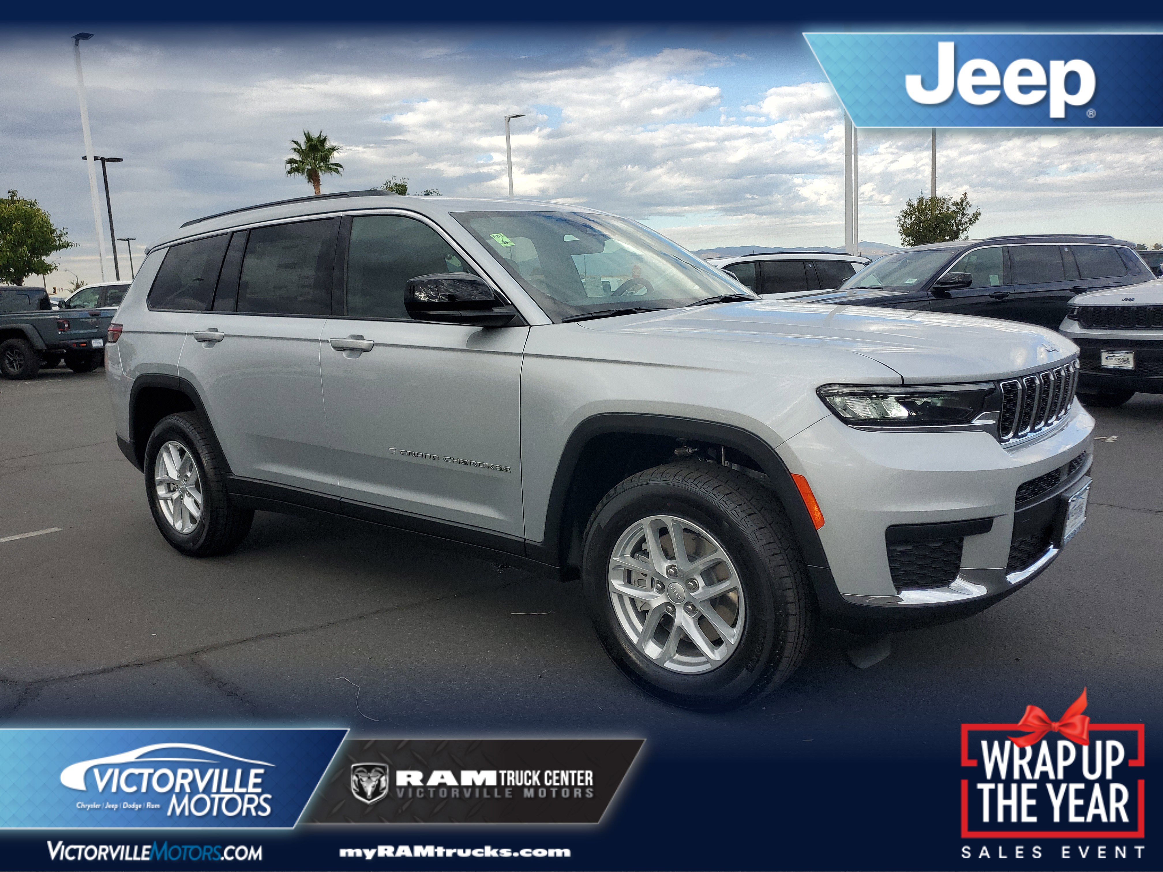 2025 Jeep Grand Cherokee L Laredo's photo