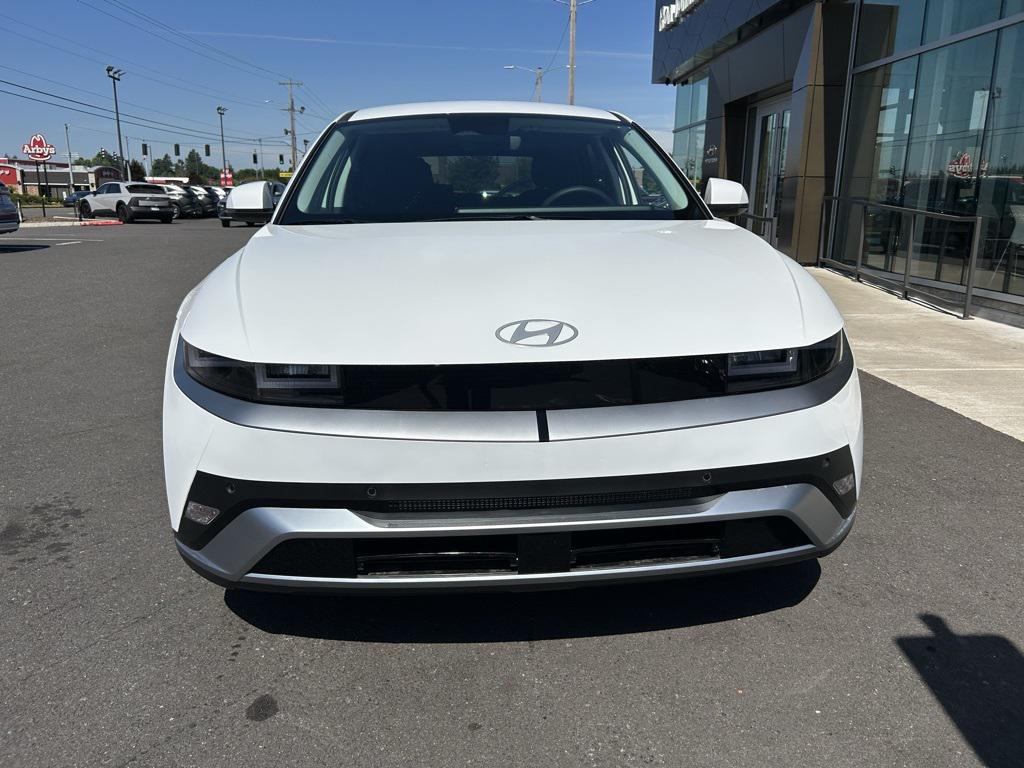2025 Hyundai Ioniq 5 SE photo 3