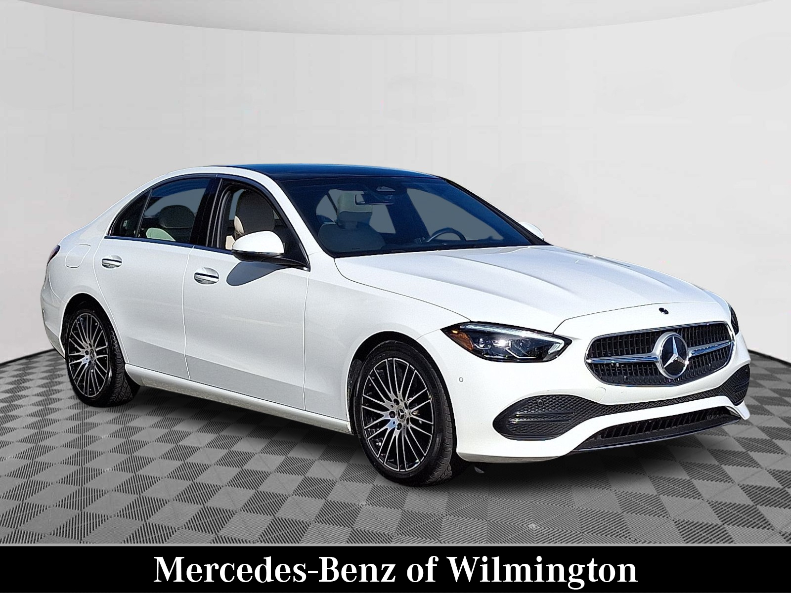 2025 Mercedes-Benz C-Class Sedan C 300's photo