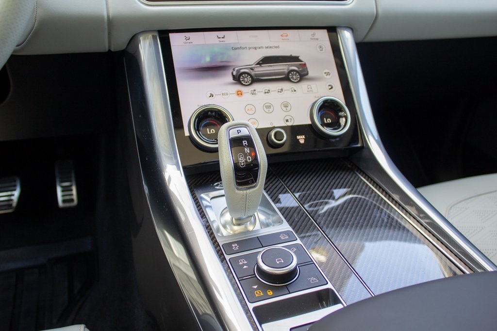 2022 Land Rover Range Rover Sport SVR photo 19