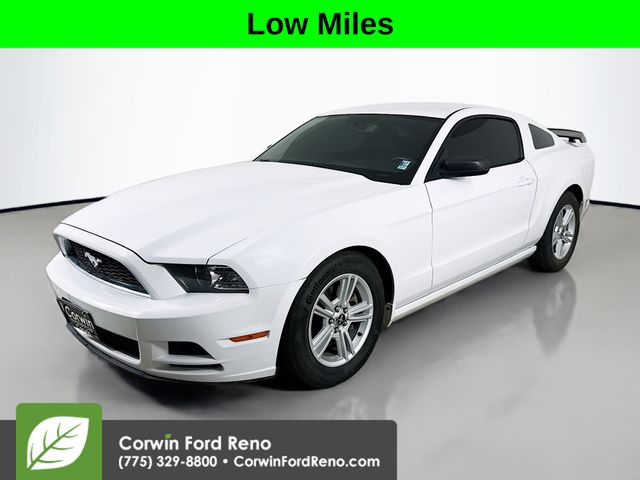 2014 Ford Mustang V6 photo 3