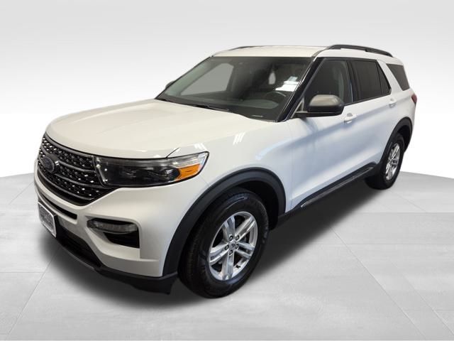 2024 Ford Explorer XLT's photo