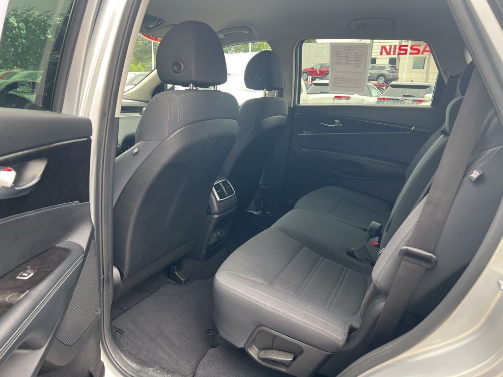 2018 Kia Sorento L photo 13