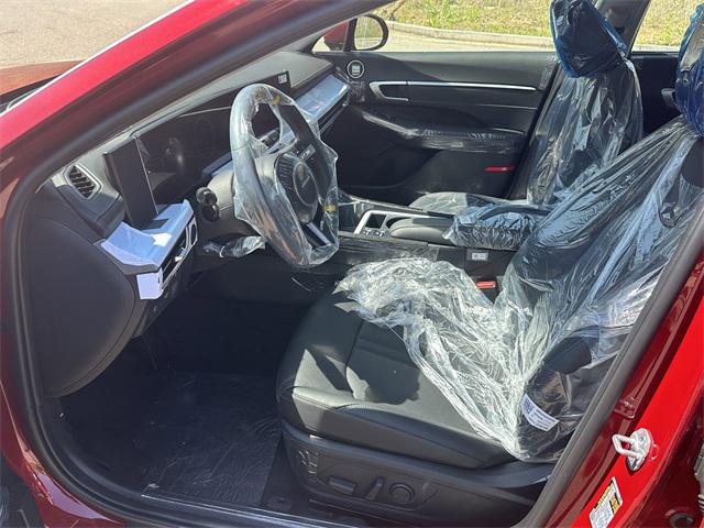 2025 Hyundai Sonata Hybrid Limited photo 9