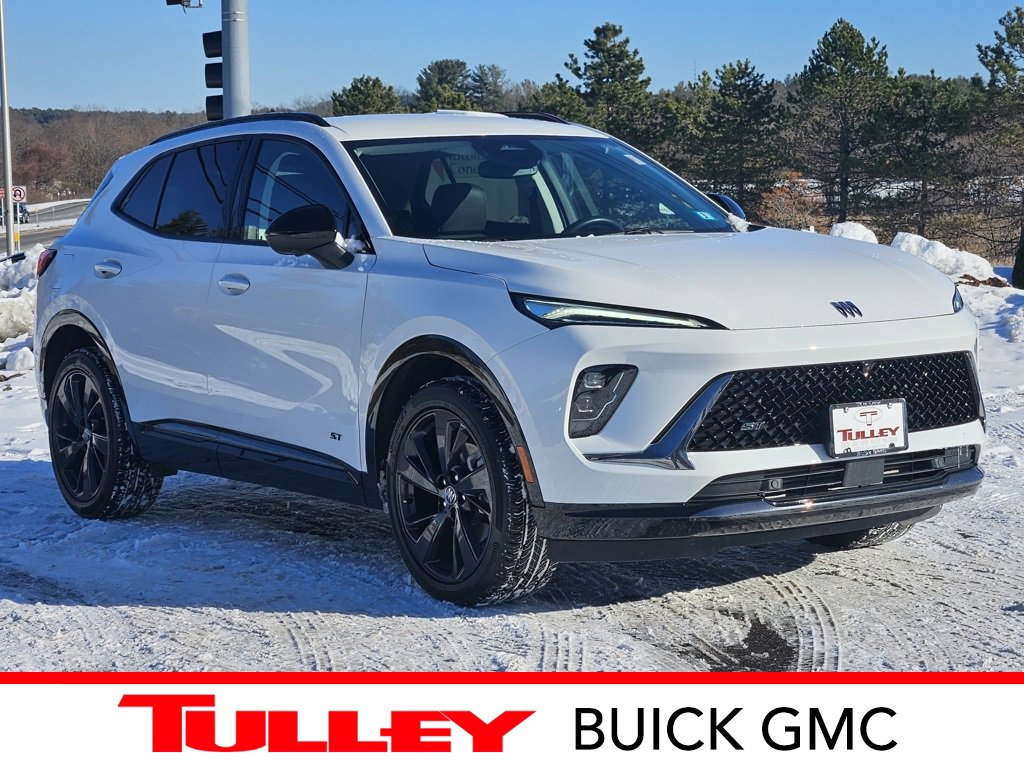 2025 Buick Envision Sport Touring's photo