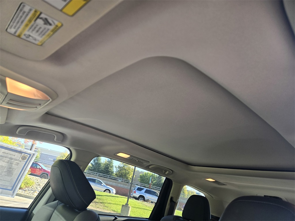 2023 Subaru Ascent Onyx Edition photo 16