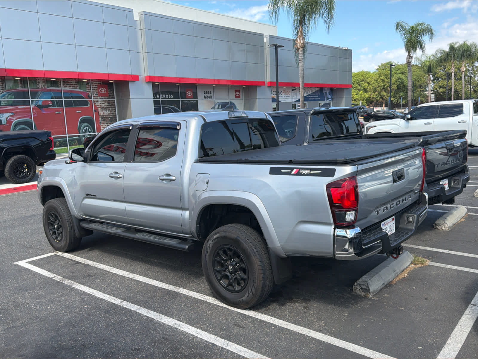 2019 Toyota Tacoma SR5 Double Cab V6 photo 2
