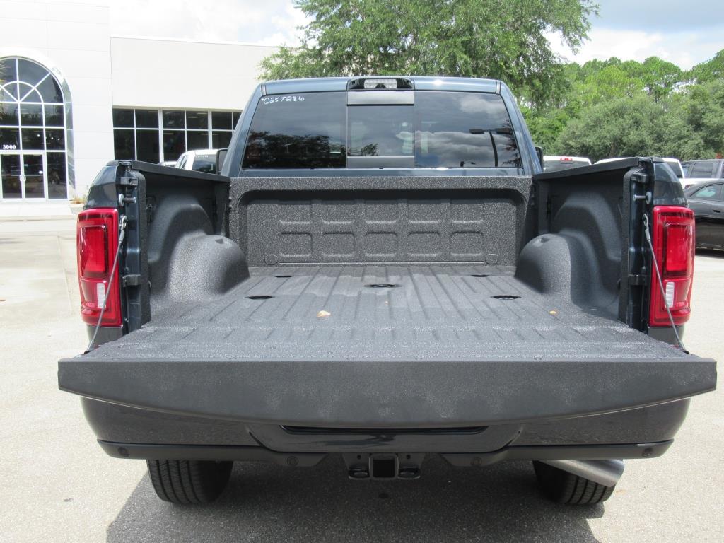 2025 Ram 2500 Big Horn photo 5
