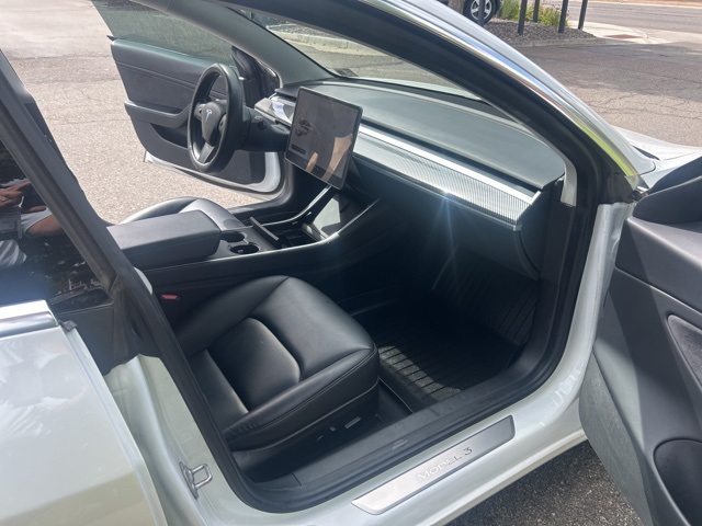 2020 Tesla Model 3 Performance photo 14