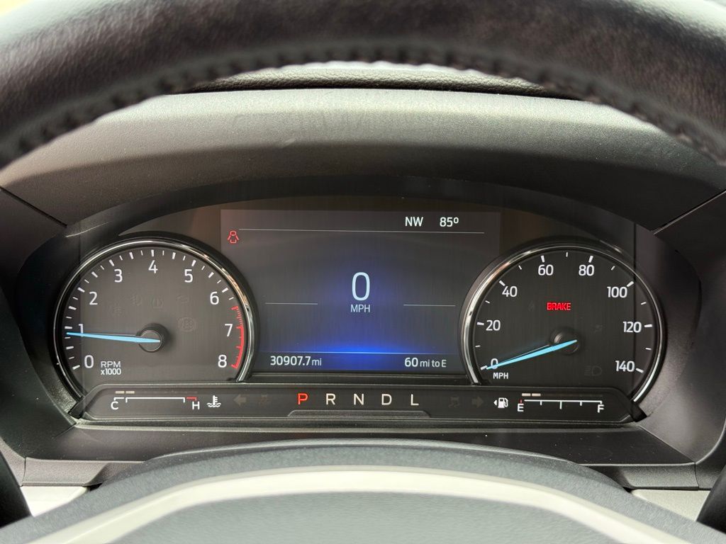 2022 Ford Explorer XLT photo 14