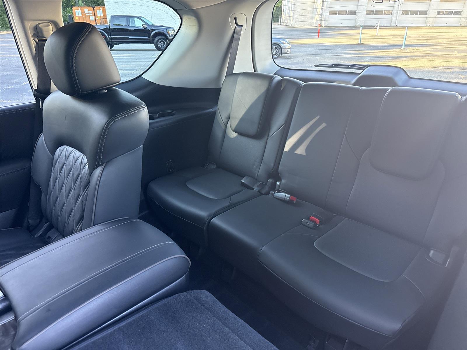 2022 Nissan Armada Platinum photo 27