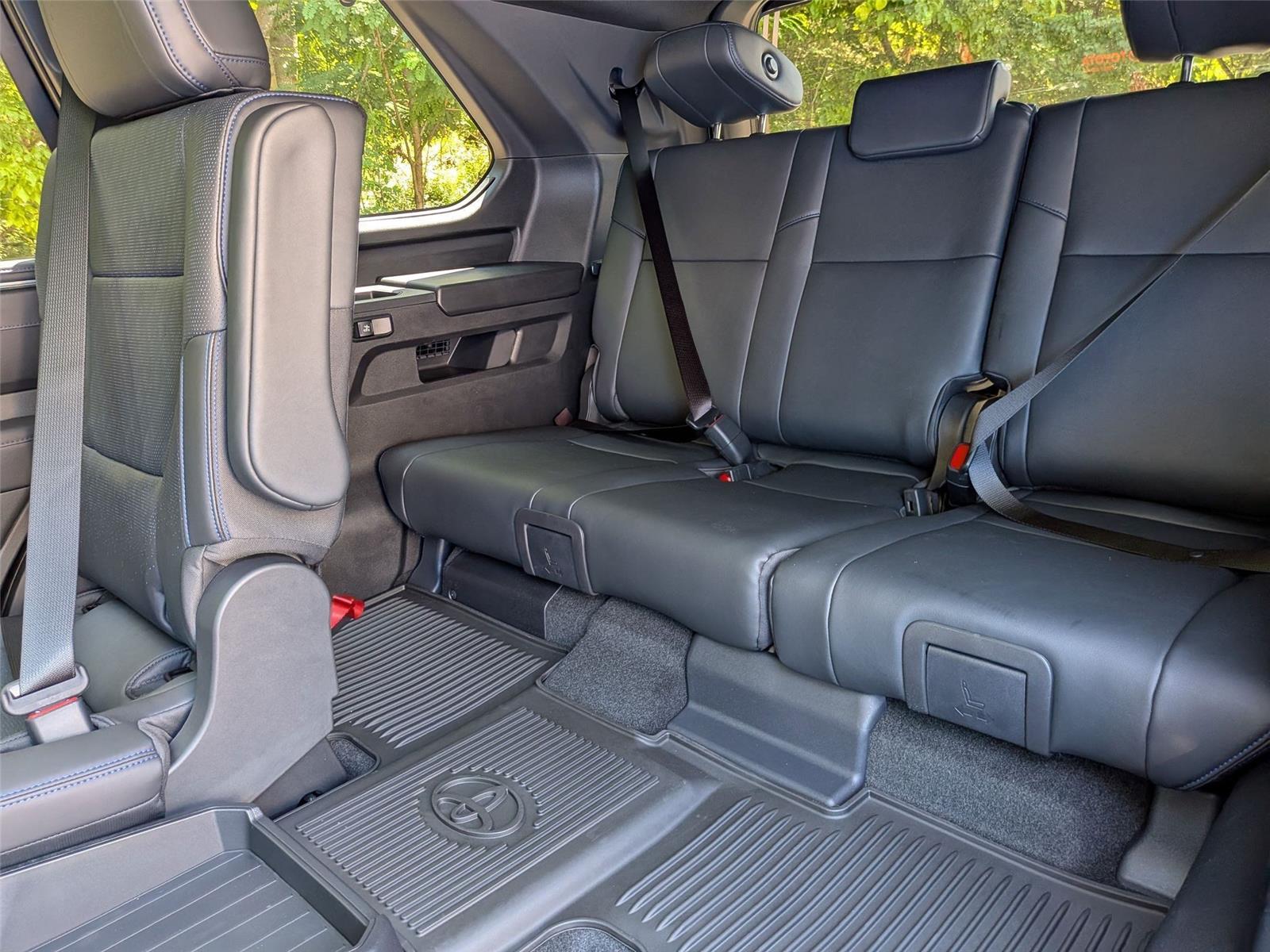 2025 Toyota Sequoia Platinum photo 21
