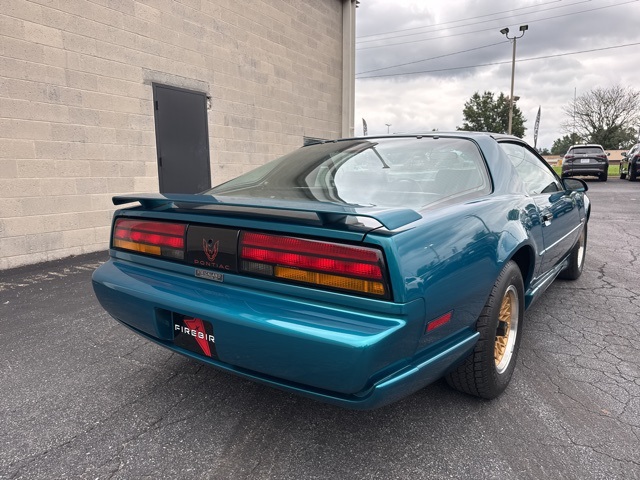 1992 Pontiac Firebird Formula photo 8