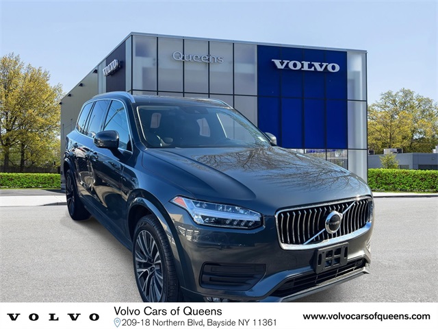 2022 Volvo XC90 Momentum