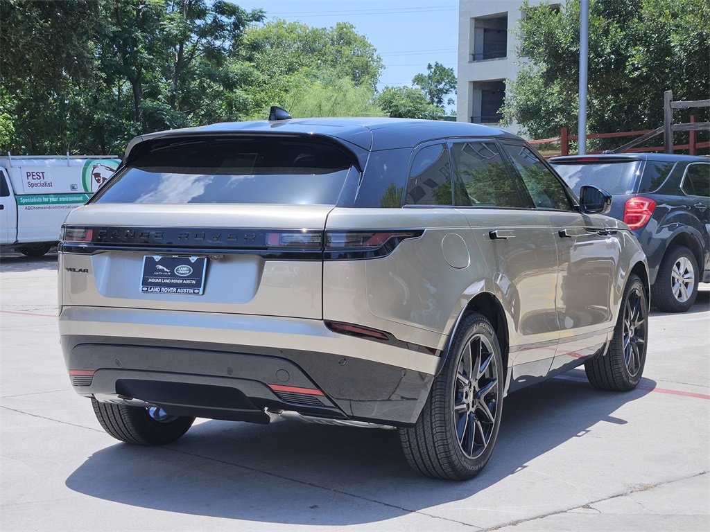 2026 Land Rover Range Rover Velar SE photo 4