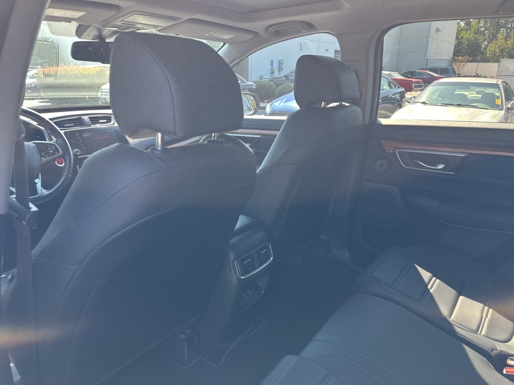 2022 Honda CR-V Hybrid Touring photo 12