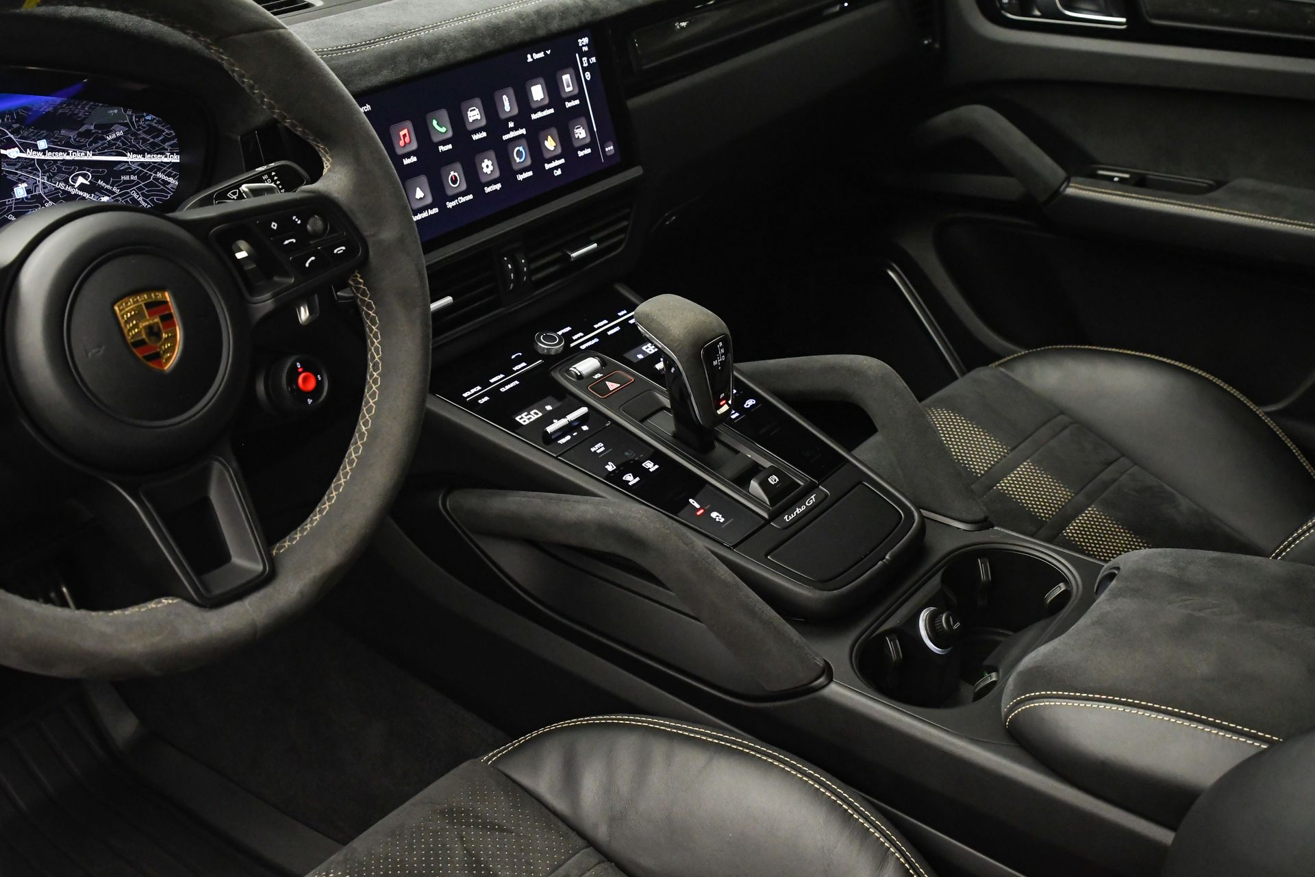 2023 Porsche Cayenne Coupe Turbo GT photo 35
