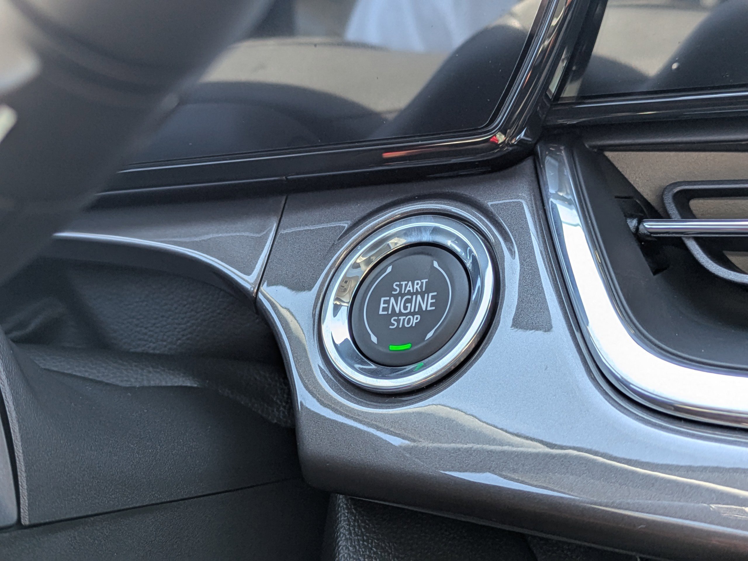 2025 Chevrolet Trax ACTIV photo 28