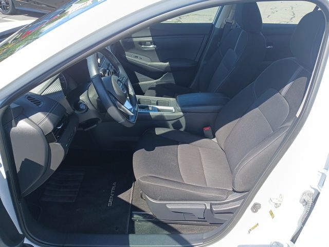 2022 Nissan Sentra SV photo 9