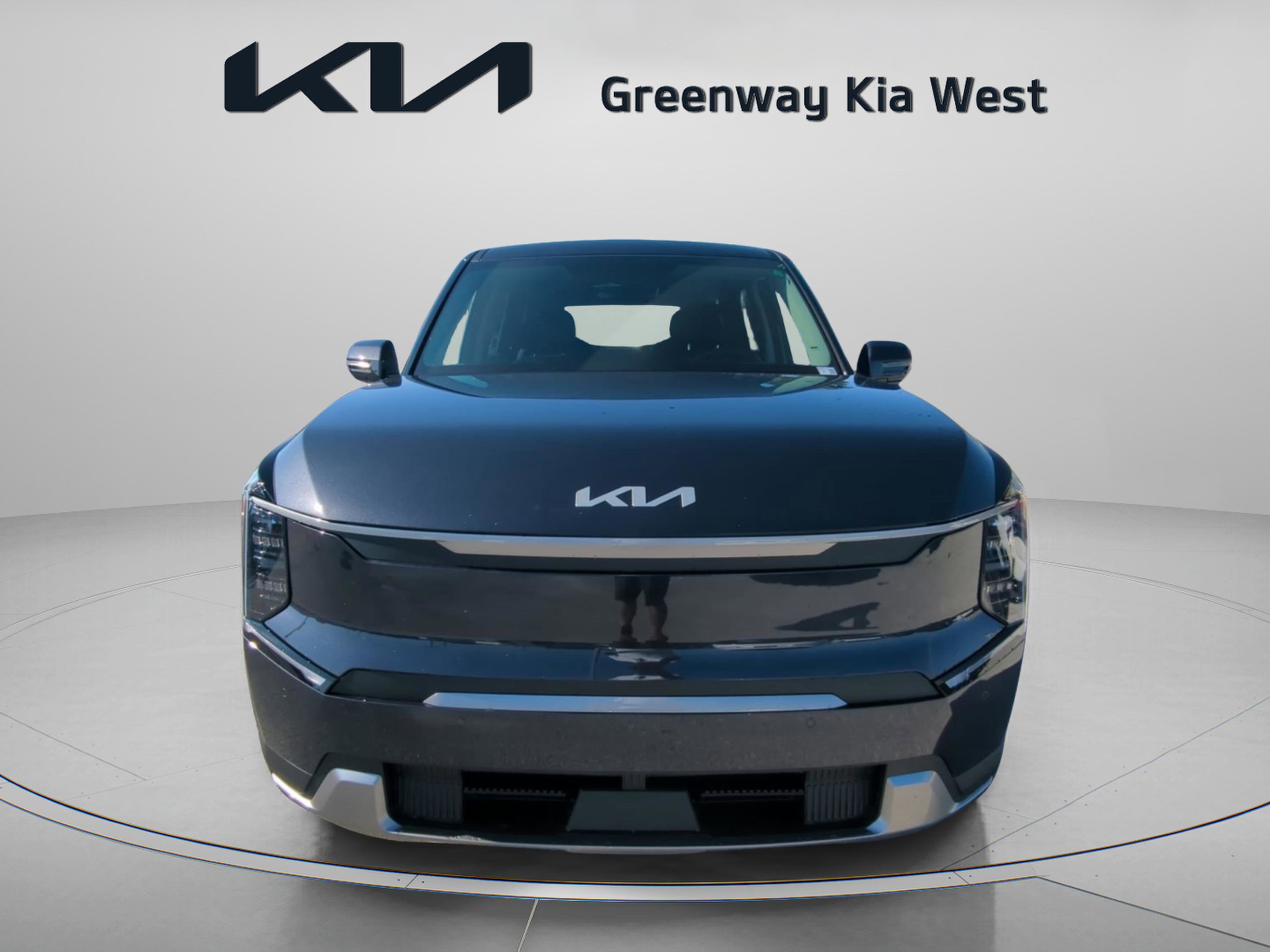 2026 Kia EV9 Light Long Range photo 2