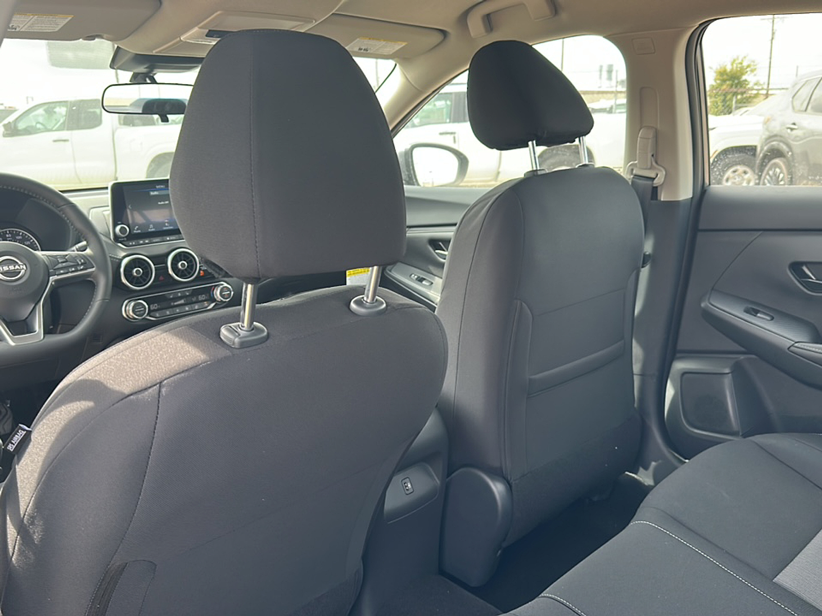 2025 Nissan Sentra SV photo 4