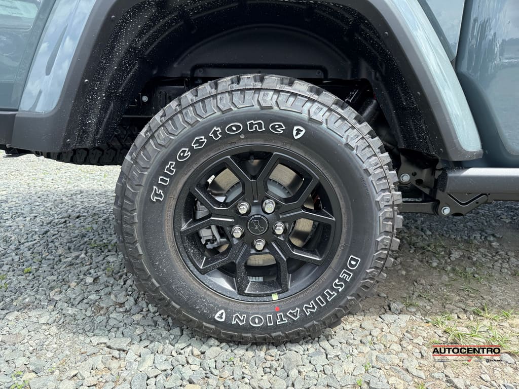 2025 Jeep Gladiator Sport photo 4