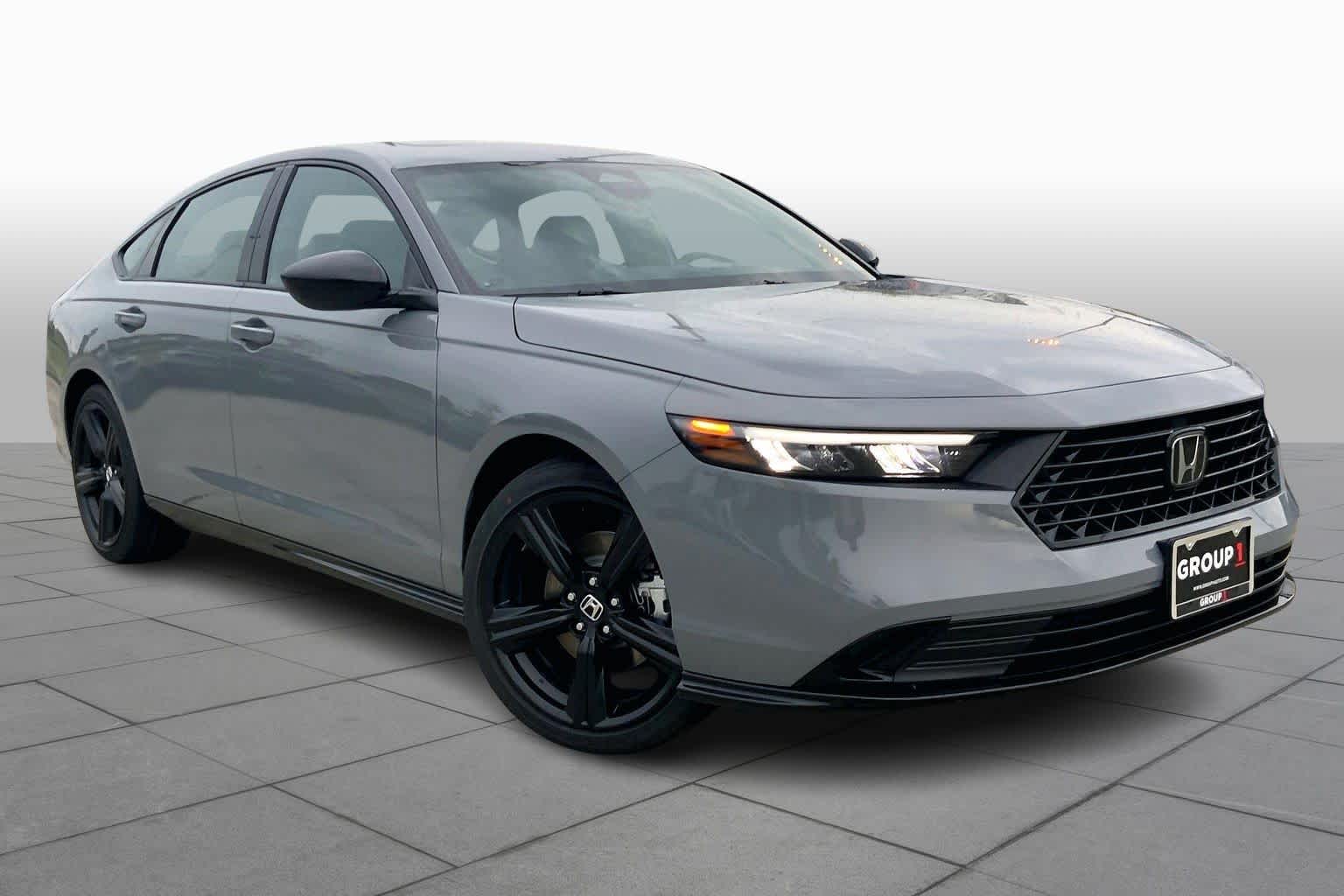 2025 Honda Accord Sport-L Hybrid photo 2