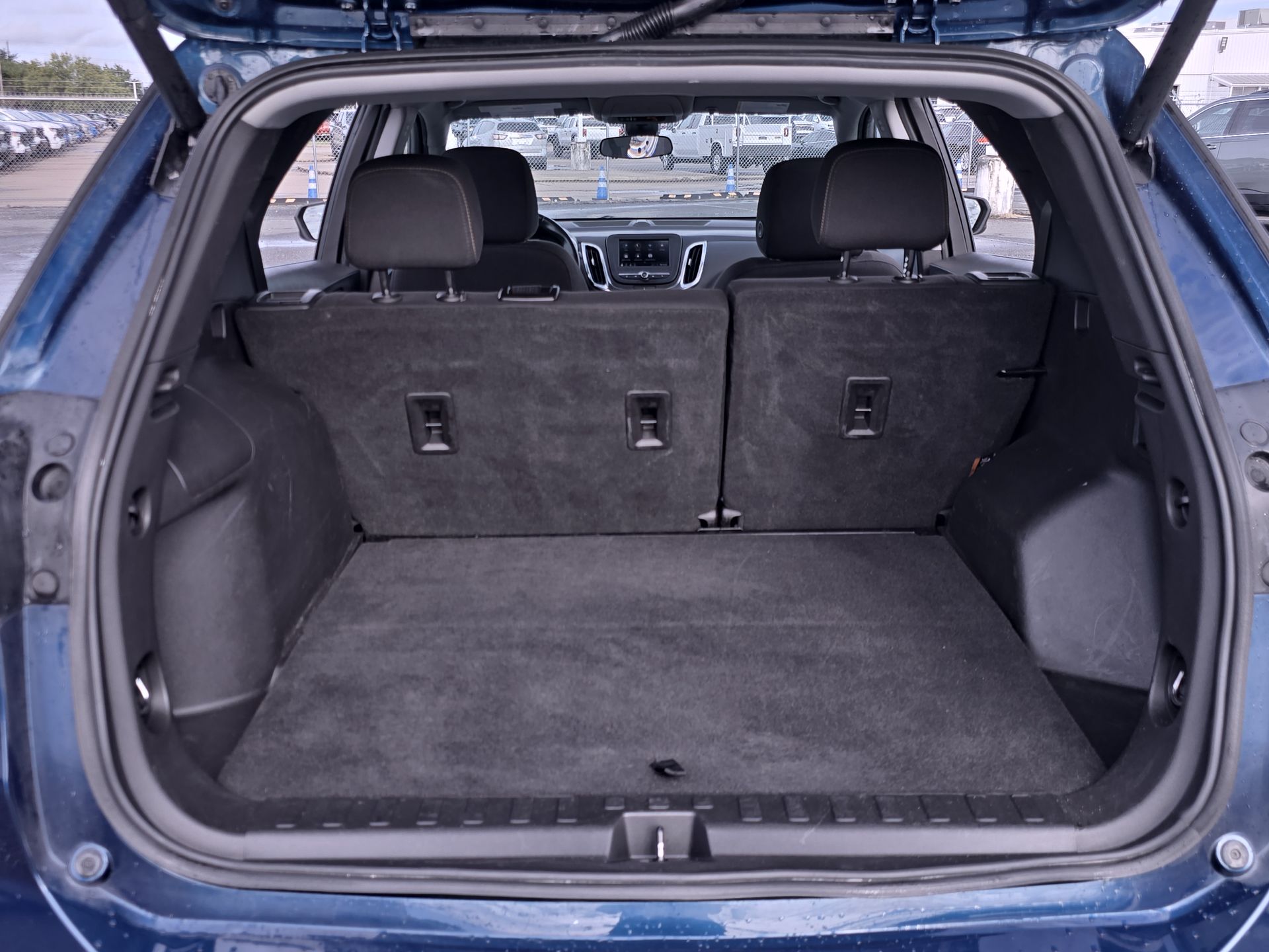 2021 Chevrolet Equinox LT photo 25
