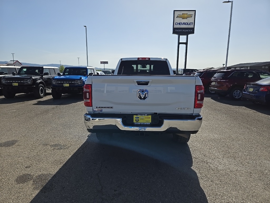 2022 Ram 3500 Laramie photo 3