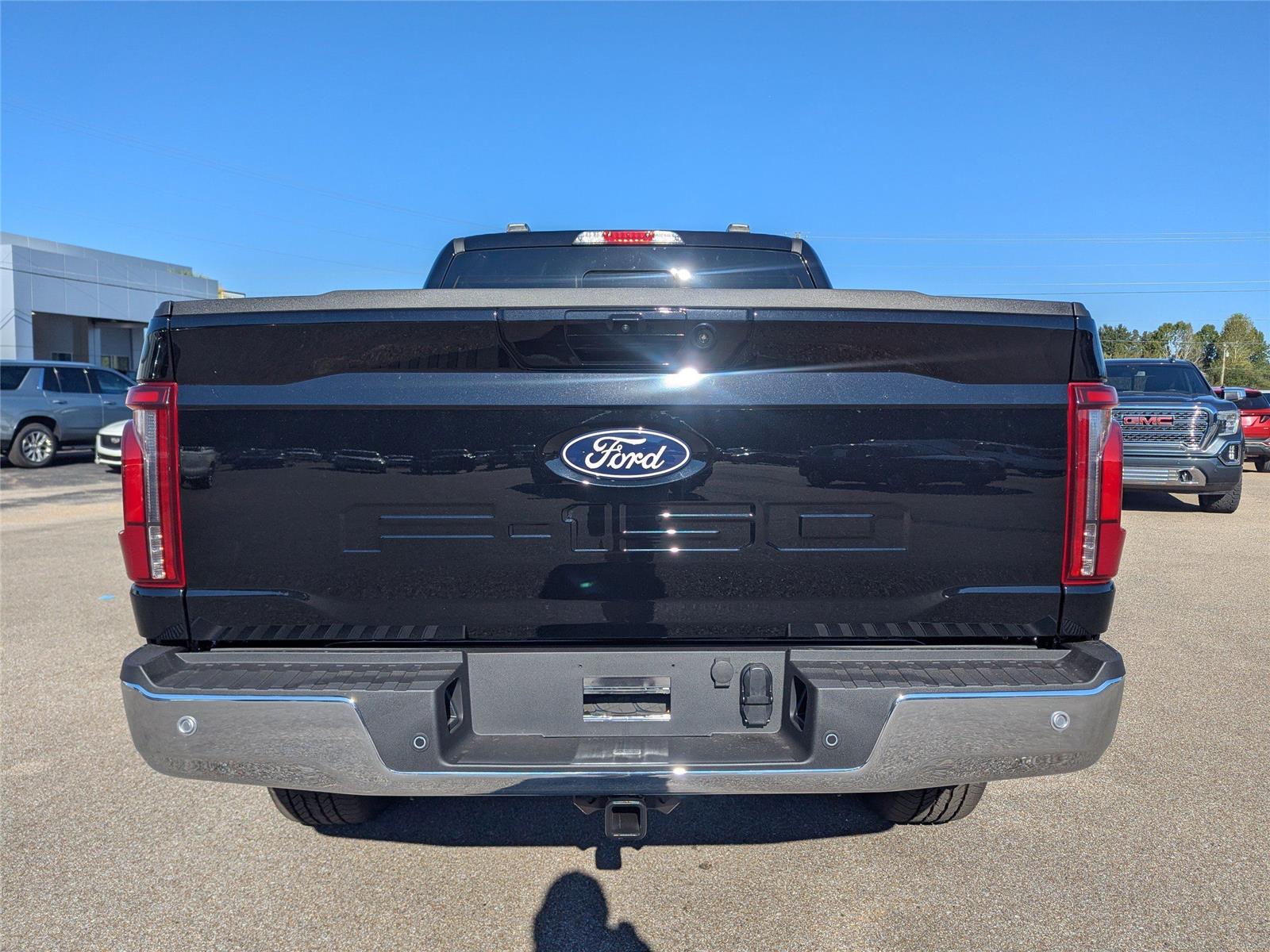 2025 Ford F-150 Lariat photo 4