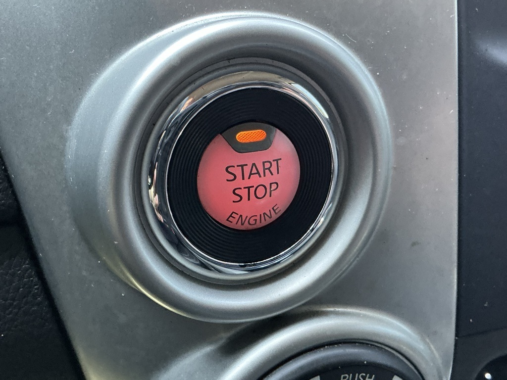 2019 Nissan Titan SL photo 20
