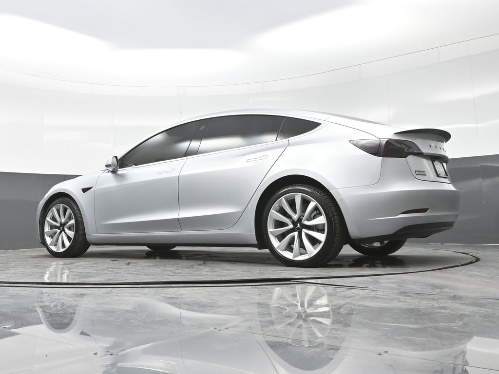 2018 Tesla Model 3 Long Range photo 23