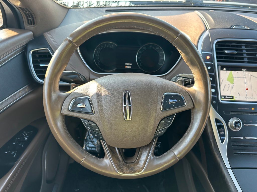 2016 Lincoln MKX Reserve photo 39