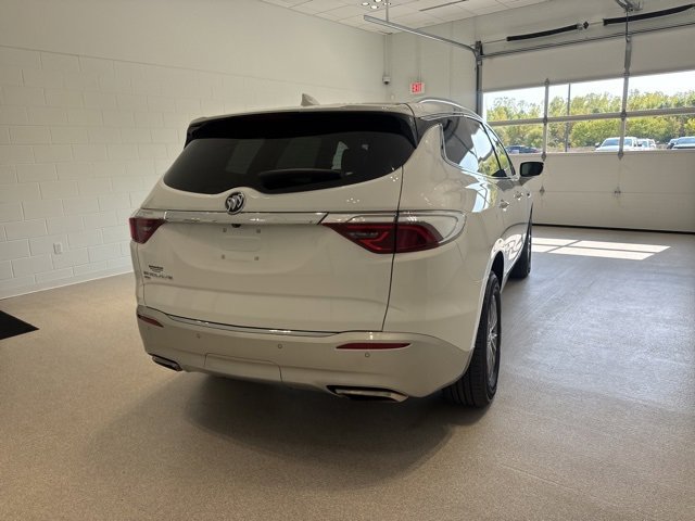 2024 Buick Enclave Essence photo 5