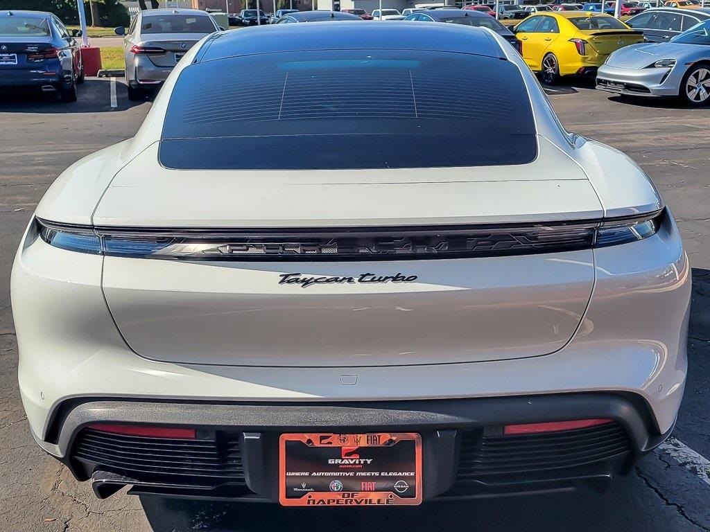 2022 Porsche Taycan Turbo photo 4